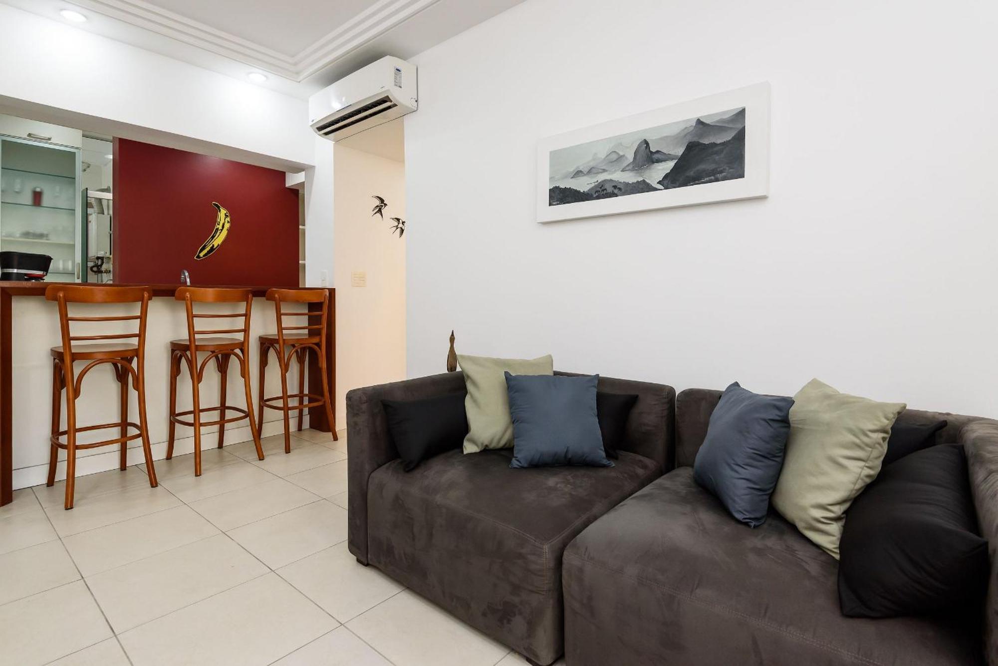 Apartamento Charme Carioca Com 3 Quartos Em Ipanema|gc 126/503