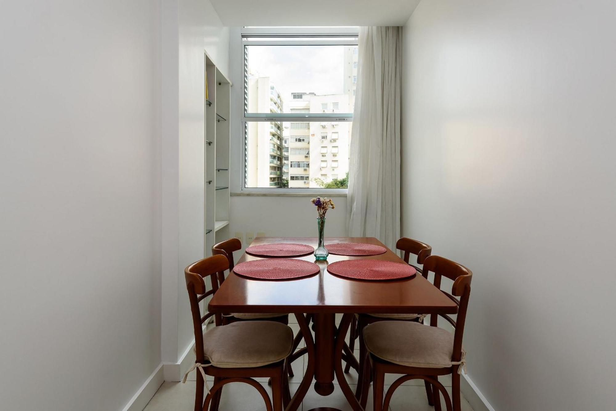 Charme Carioca Com 3 Quartos Em Ipanema|gc 126/503 Apartamento *