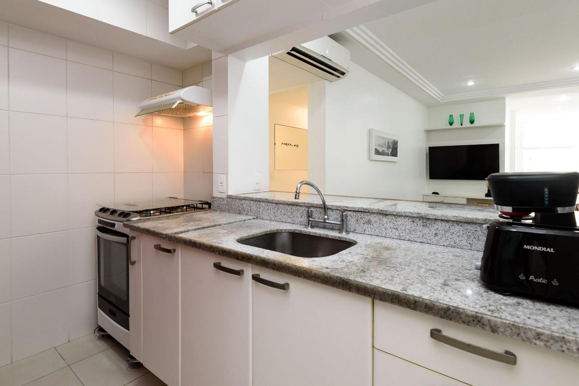 Charme Carioca Com 3 Quartos Em Ipanema|gc 126/503 Apartamento *