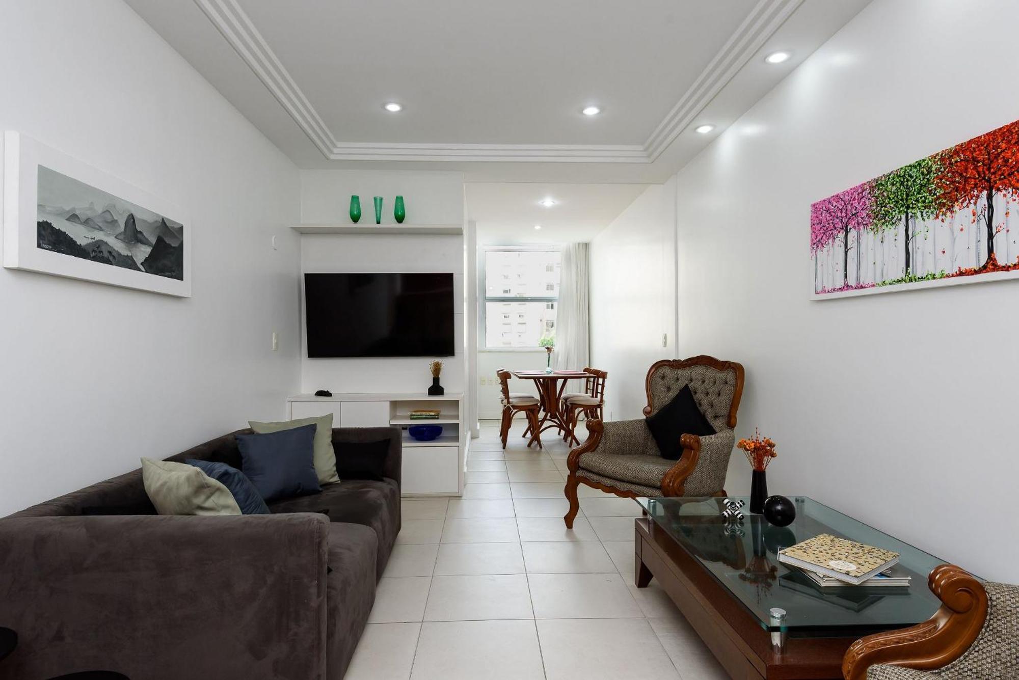 Charme Carioca Com 3 Quartos Em Ipanema|gc 126/503 *